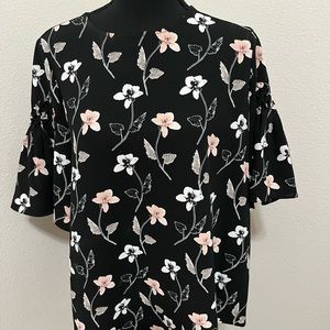 Ladies top flower print